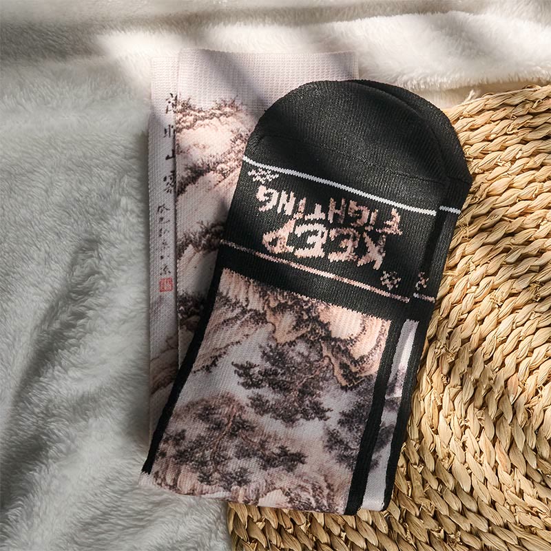 Buddha Stones Casual White Crane Pine Trees Mountains Micro Crew Men Women Unisex Socks